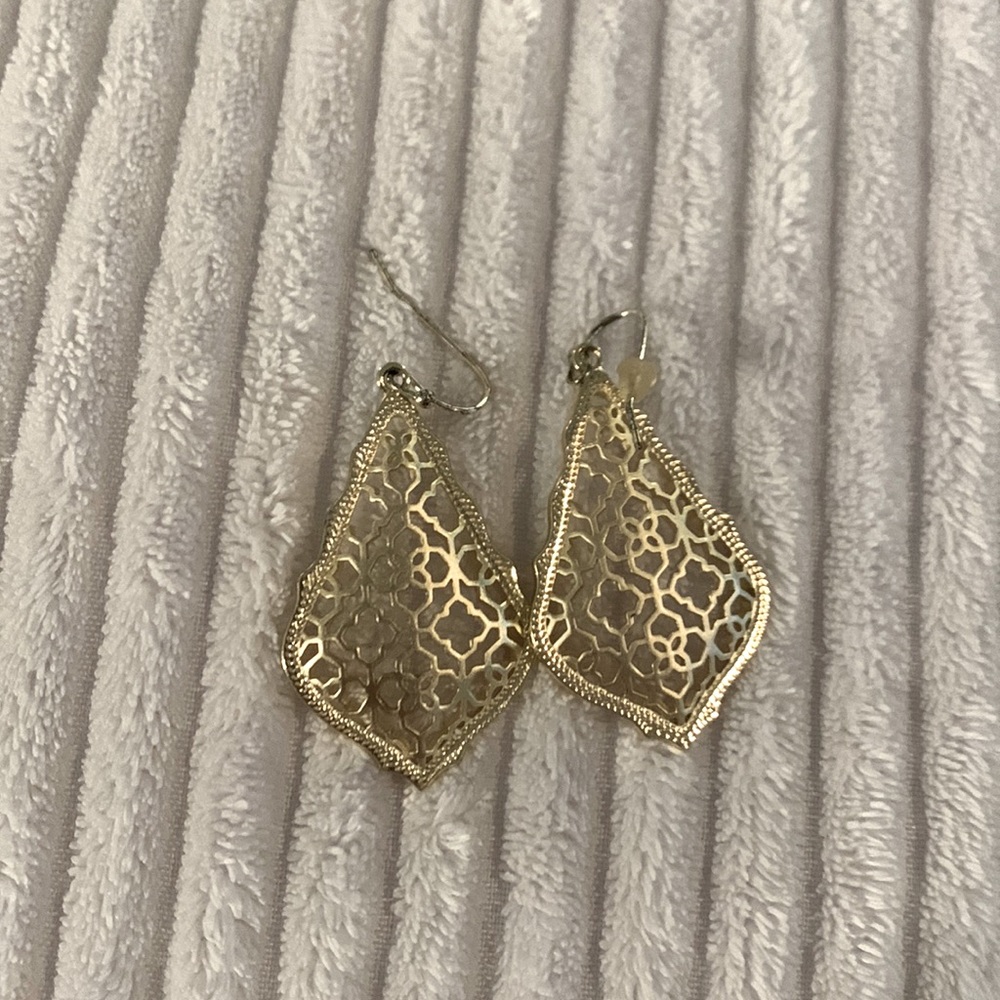 Kendra Scott Addie Gold earrings